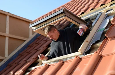 Pose de fenêtres de toit Velux à Piseux